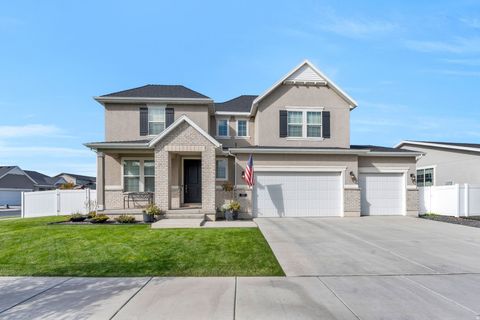 Photo of 337 N BROOKVIEW DR, Lindon, UT 84042 (MLS # 2120262)