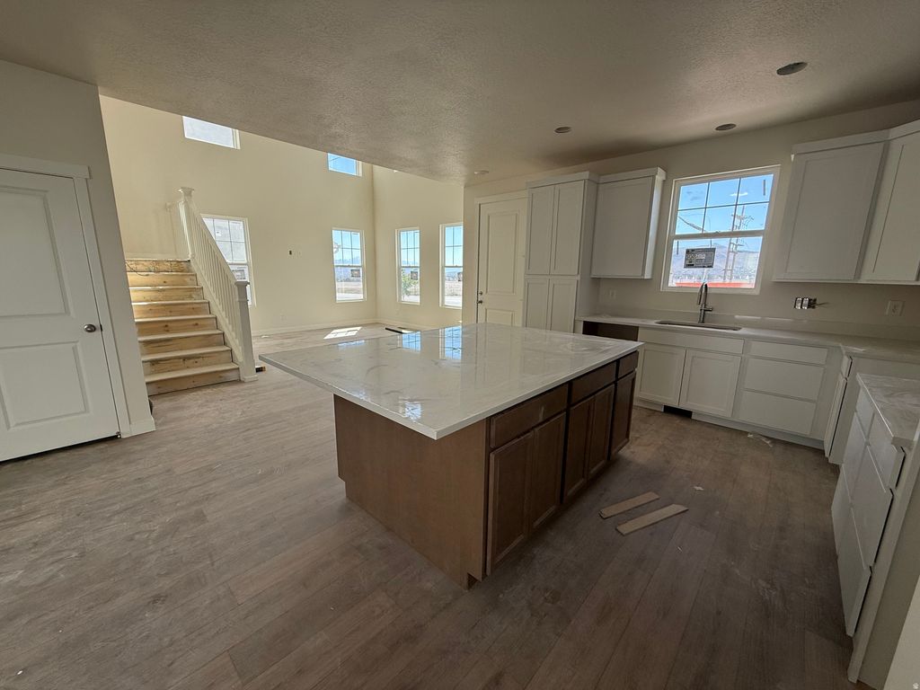 Photo of 6822 W 11800 S, South Jordan, UT 84009 (MLS # 2154175)