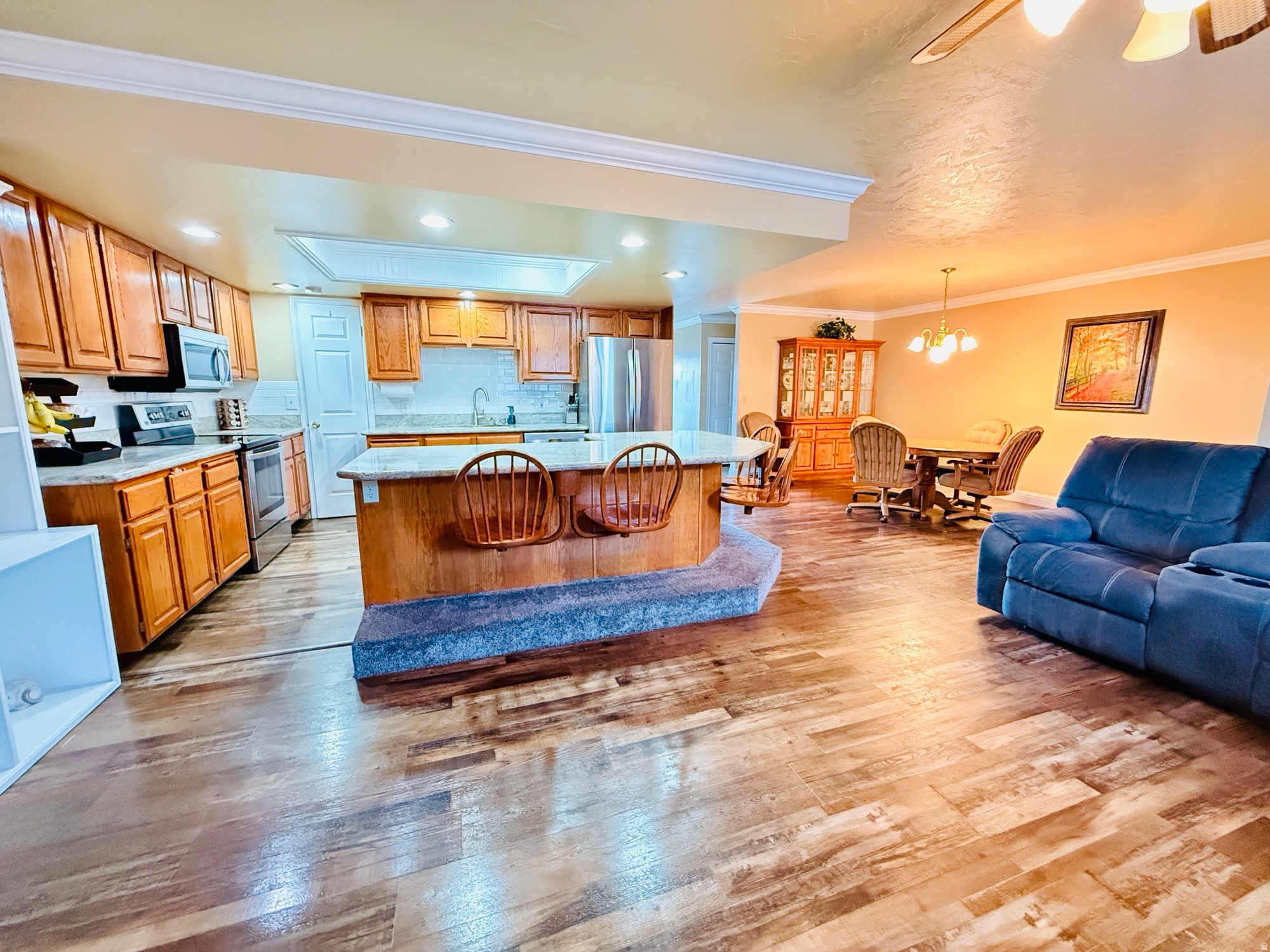 MILESTONE CONDO - Residential Income