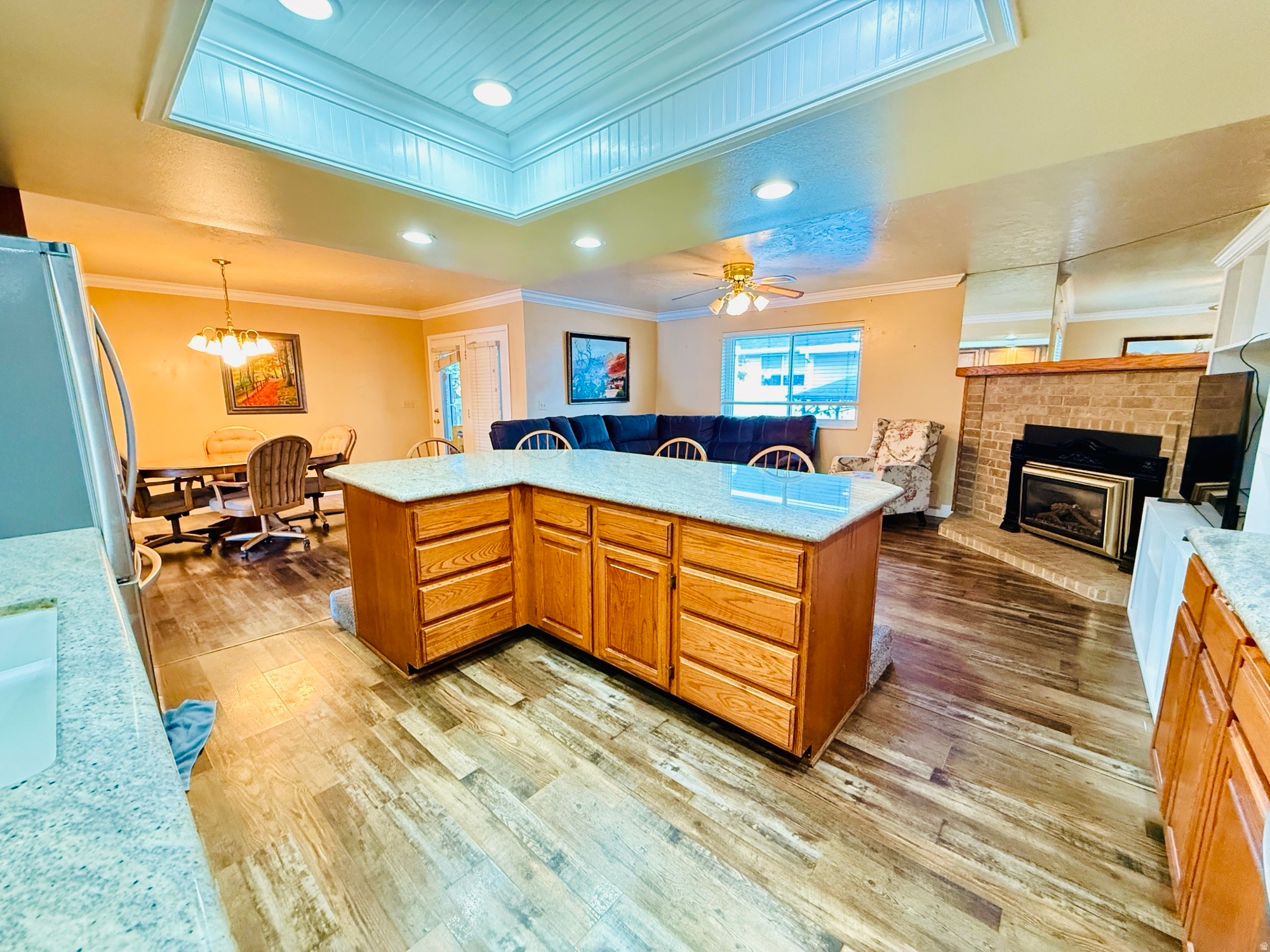 MILESTONE CONDO - Residential Income