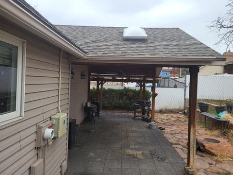 Tiny photo for 2598 W WOODHILL CIR, Taylorsville, UT 84129 (MLS # 2130133)