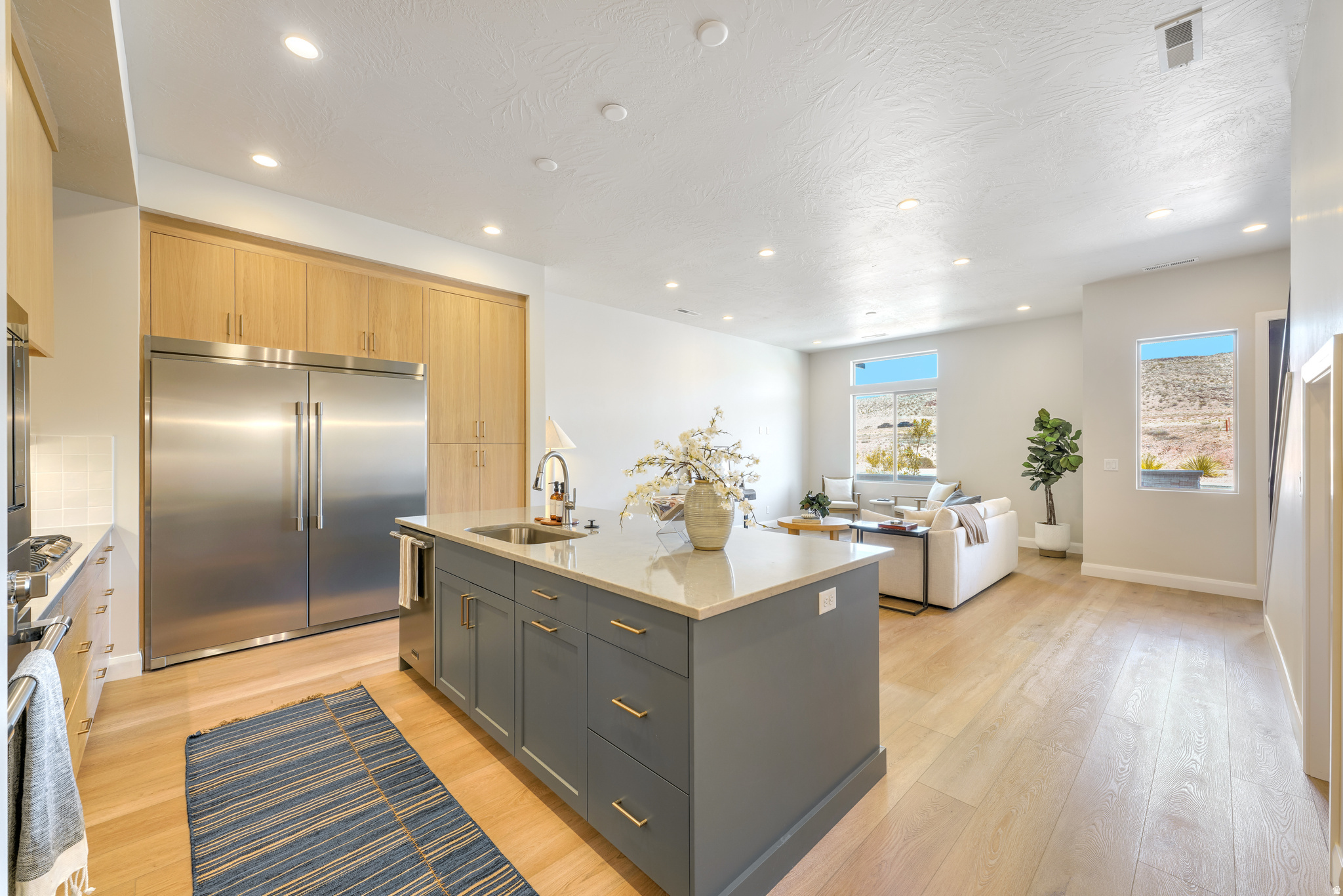 ATKINVILLE TOWNHOMES AT DESERT COLOR - Residential