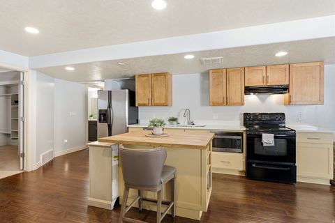 Tiny photo for 2303 W 900 N, Layton, UT 84041 (MLS # 2169935)