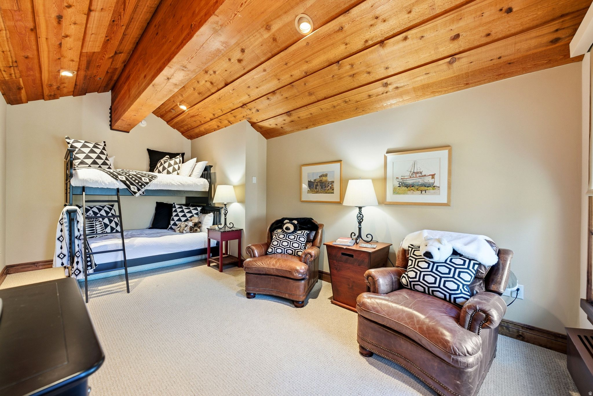 THE COTTAGES - Residential