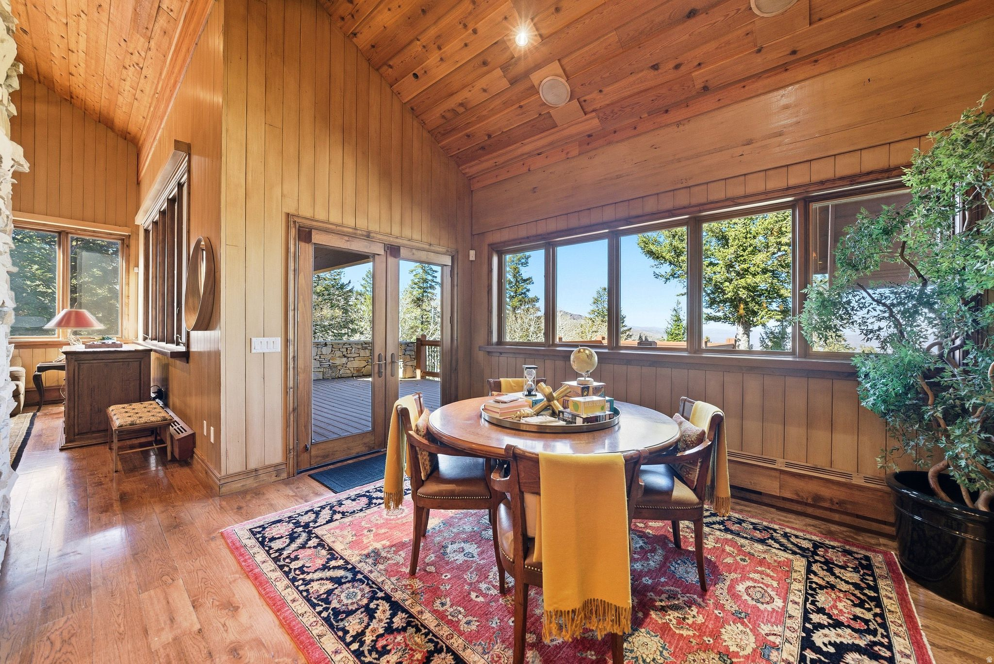 THE COTTAGES - Residential