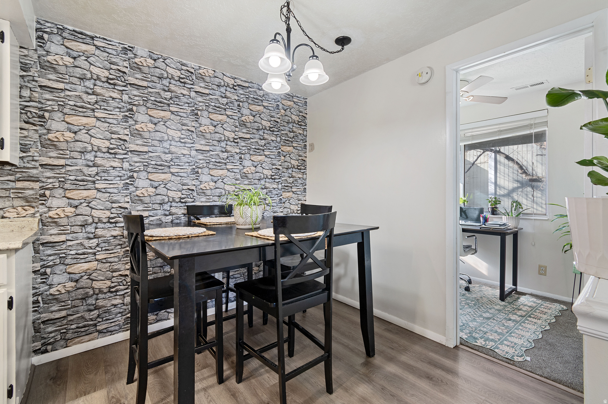 SUNDOWNER CONDO PHASE I - Residential