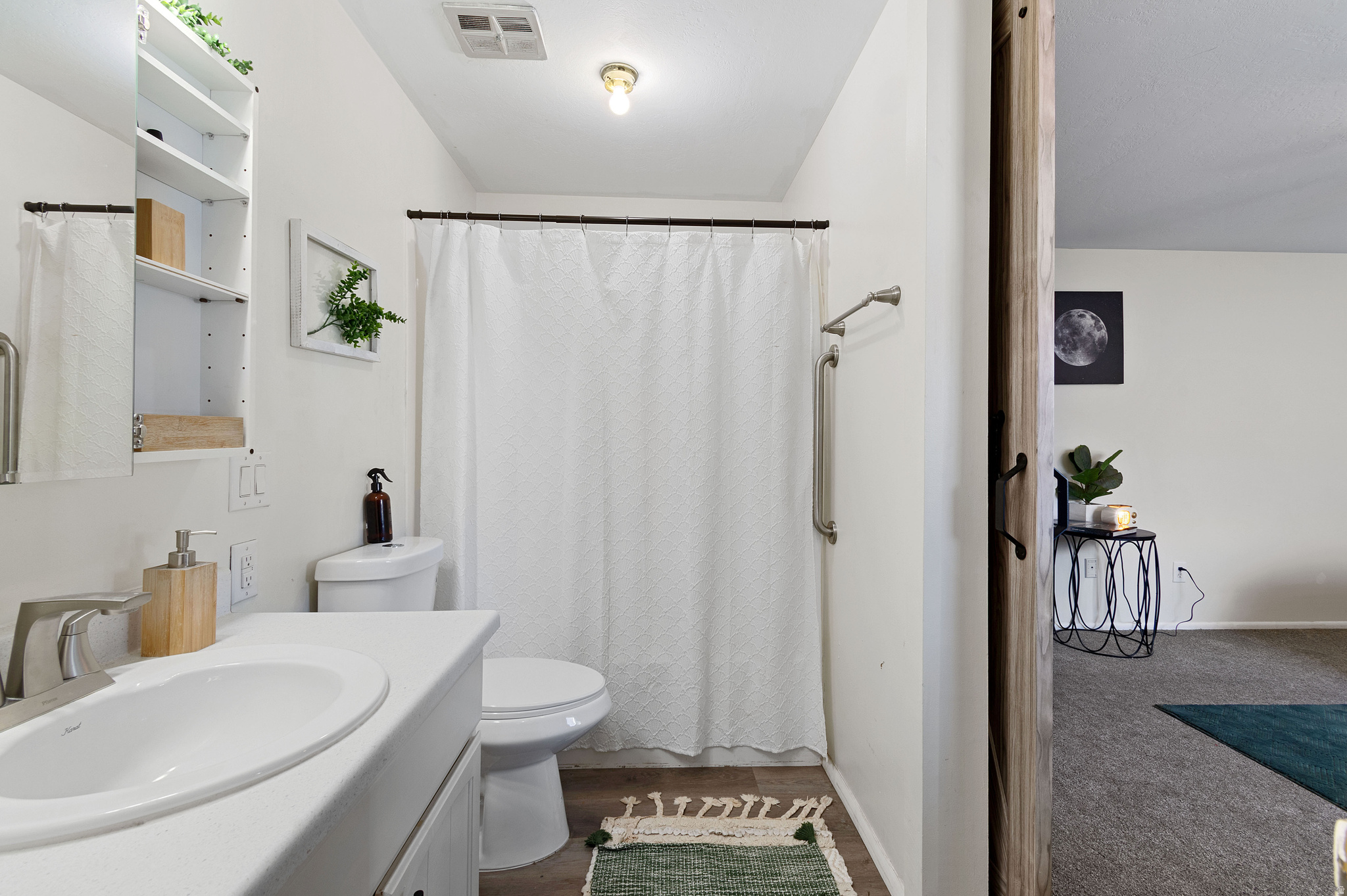 SUNDOWNER CONDO PHASE I - Residential