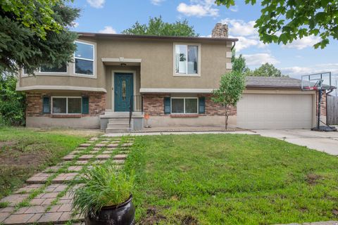 Photo of 3305 W KINGSBROOK AVE Ave S, Taylorsville, UT 84129 (MLS # 2128837)