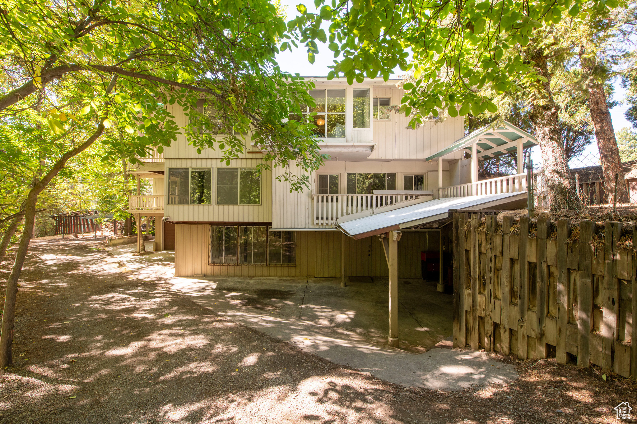 DOUGLAS PARK - Residential