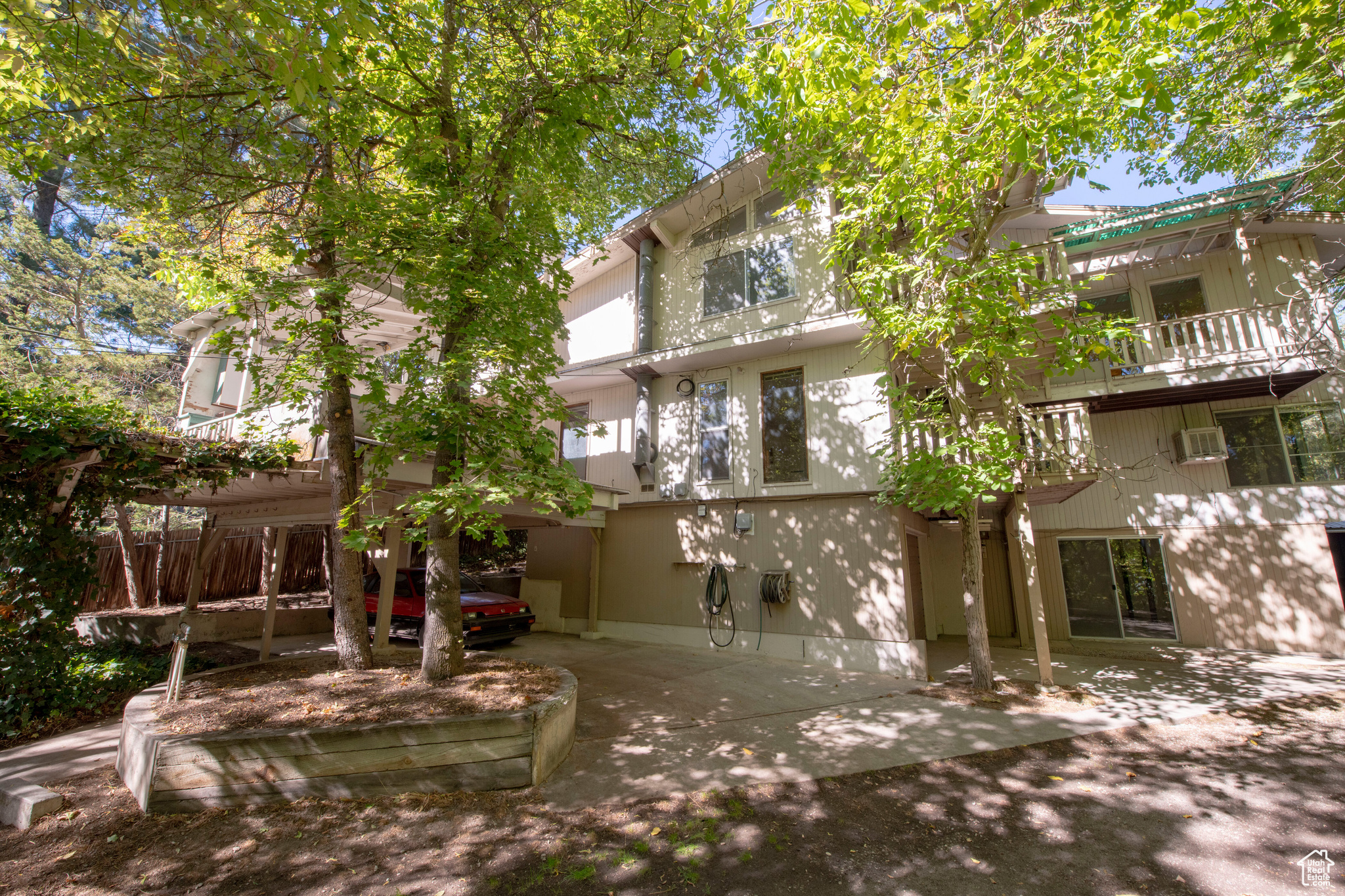 DOUGLAS PARK - Residential