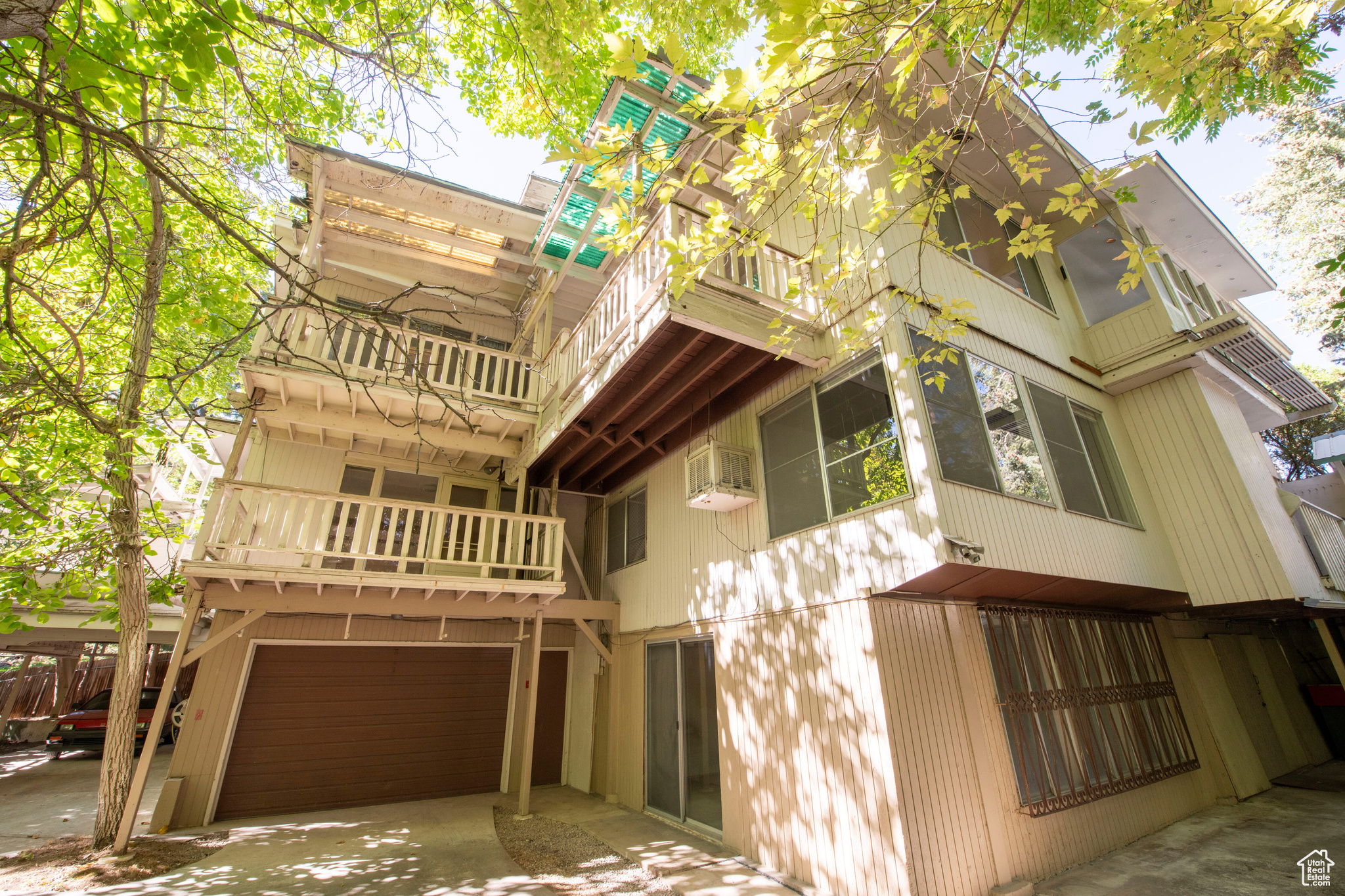 DOUGLAS PARK - Residential