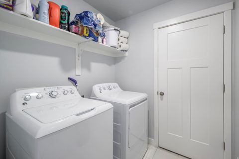 Tiny photo for 11463 S STREAM PARK DR, South Jordan, UT 84009 (MLS # 2146325)