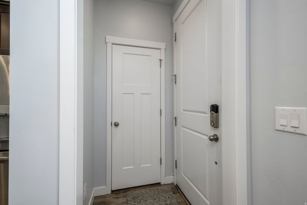 Photo of 11463 S STREAM PARK DR, South Jordan, UT 84009 (MLS # 2146325)