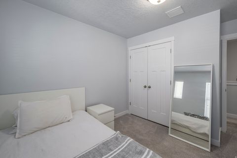 Tiny photo for 11463 S STREAM PARK DR, South Jordan, UT 84009 (MLS # 2146325)