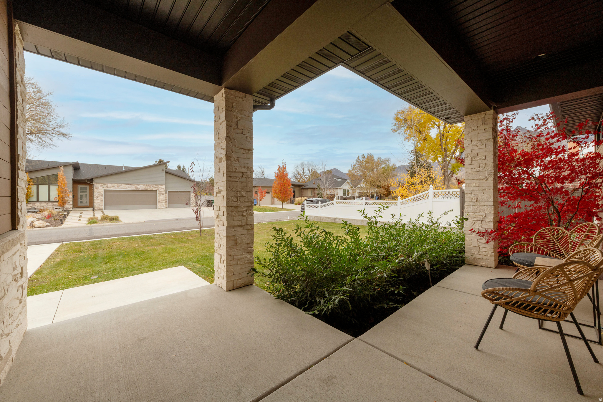 LAKEWOOD - Residential