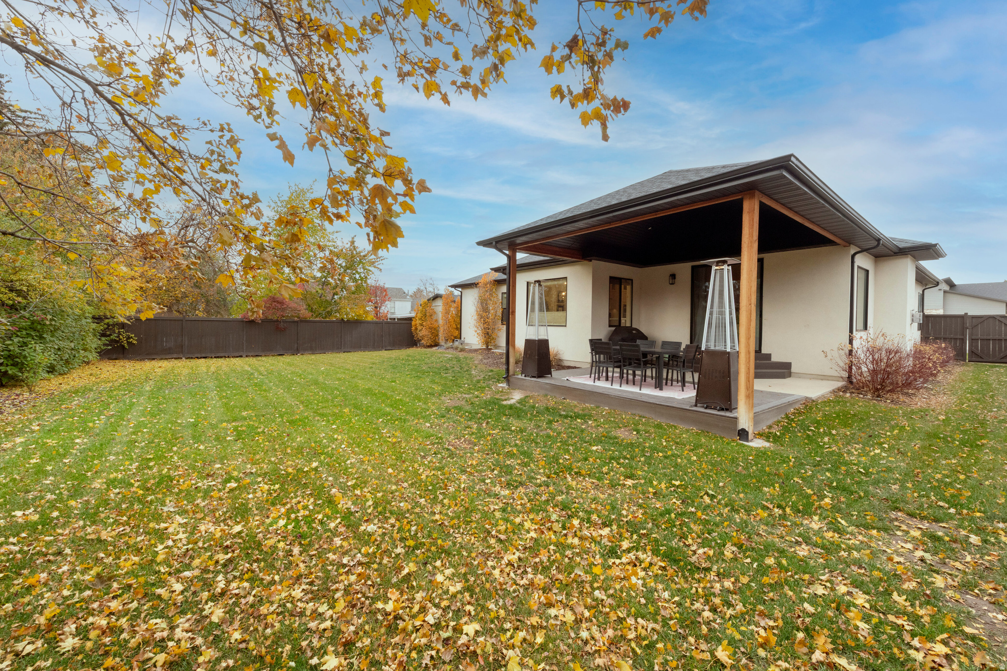 LAKEWOOD - Residential