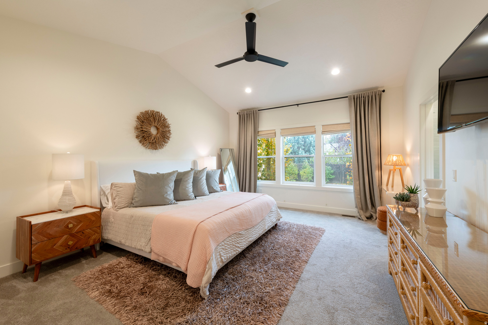 LAKEWOOD - Residential