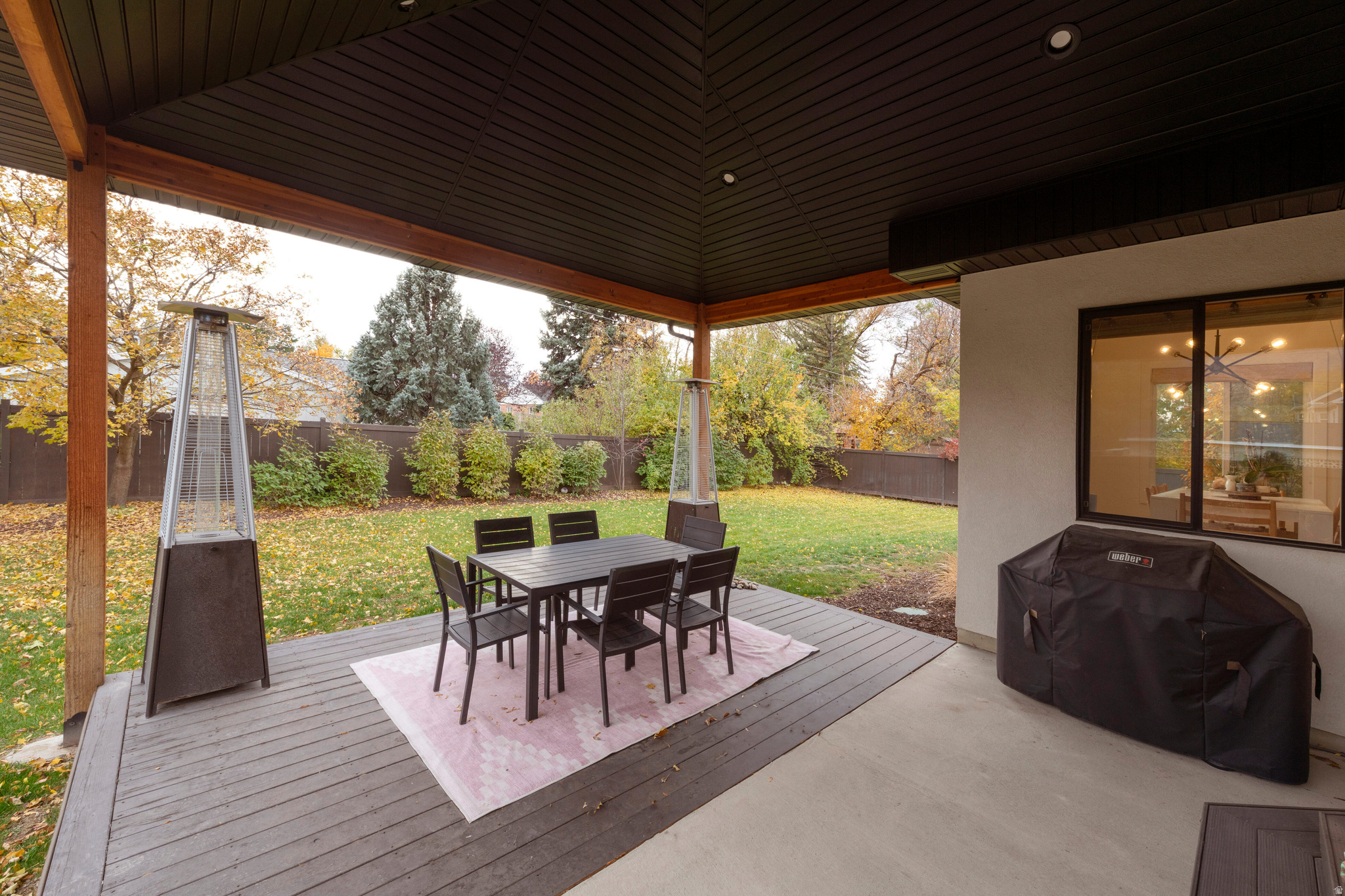 LAKEWOOD - Residential