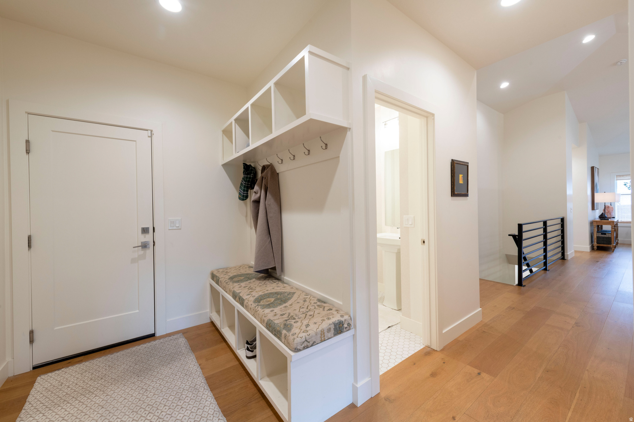 LAKEWOOD - Residential