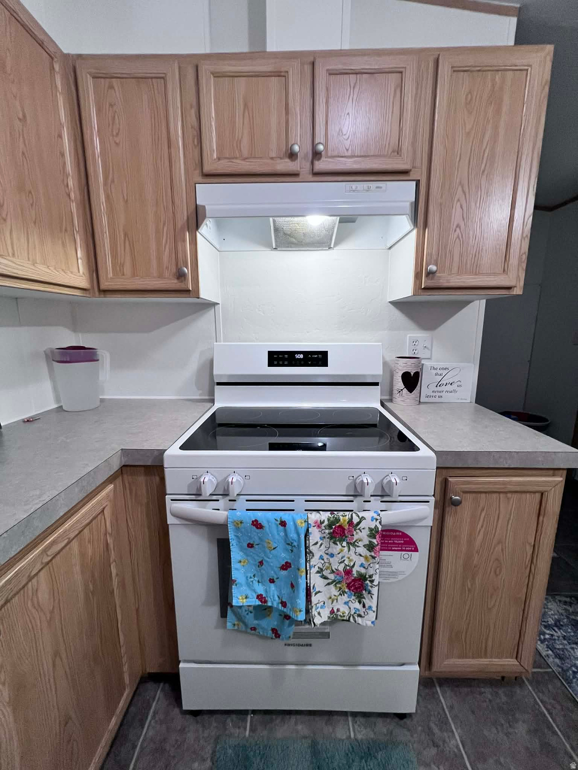 APPLEWOOD - Residential