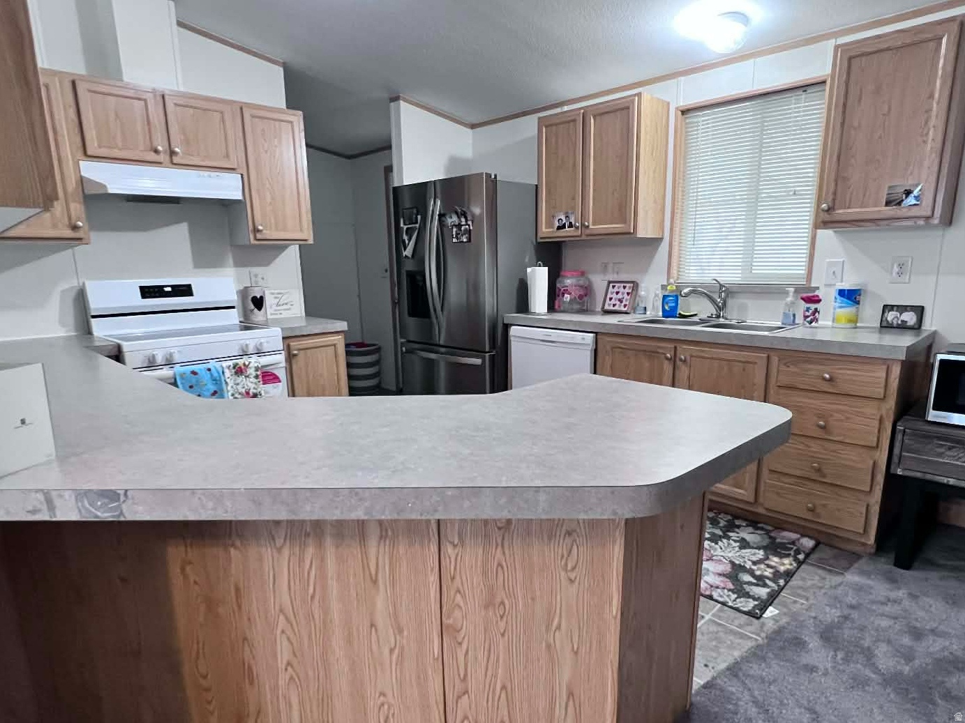 APPLEWOOD - Residential