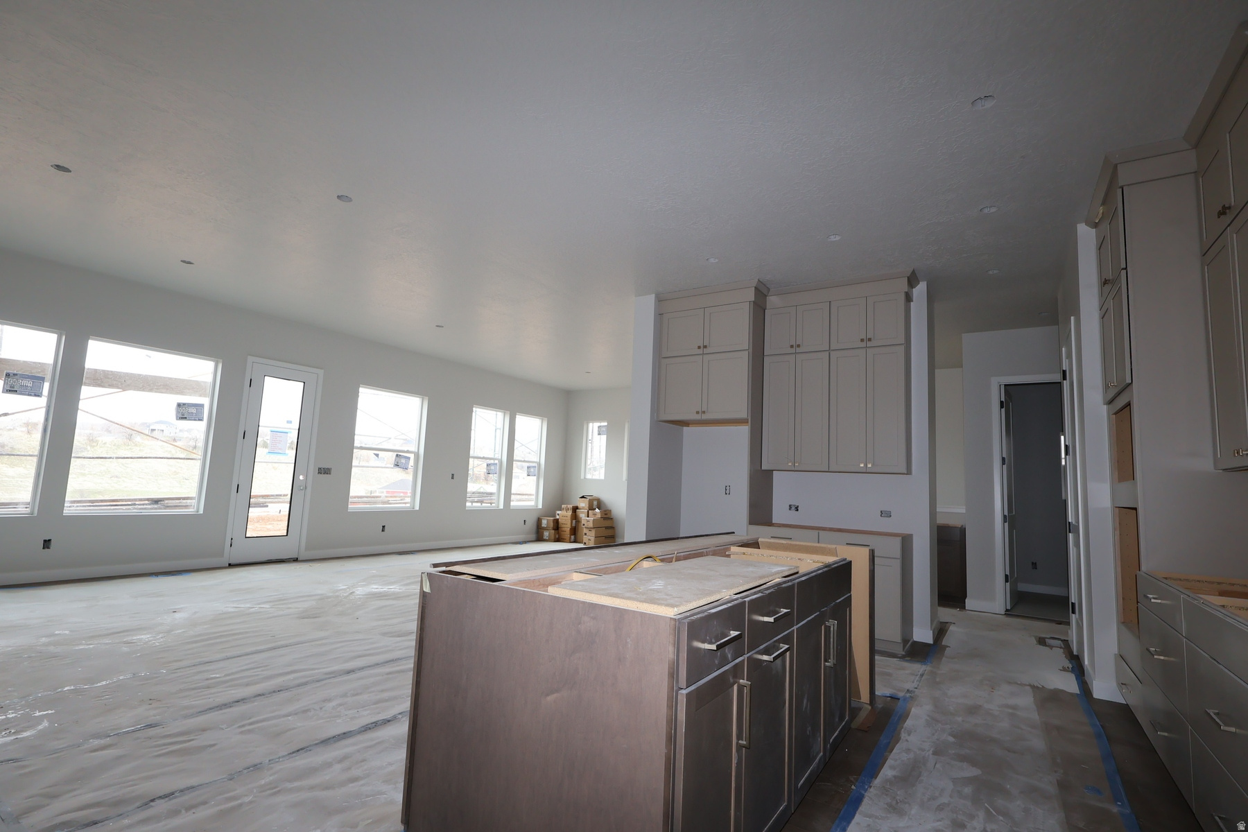 EASTRIDGE PARK - Residential