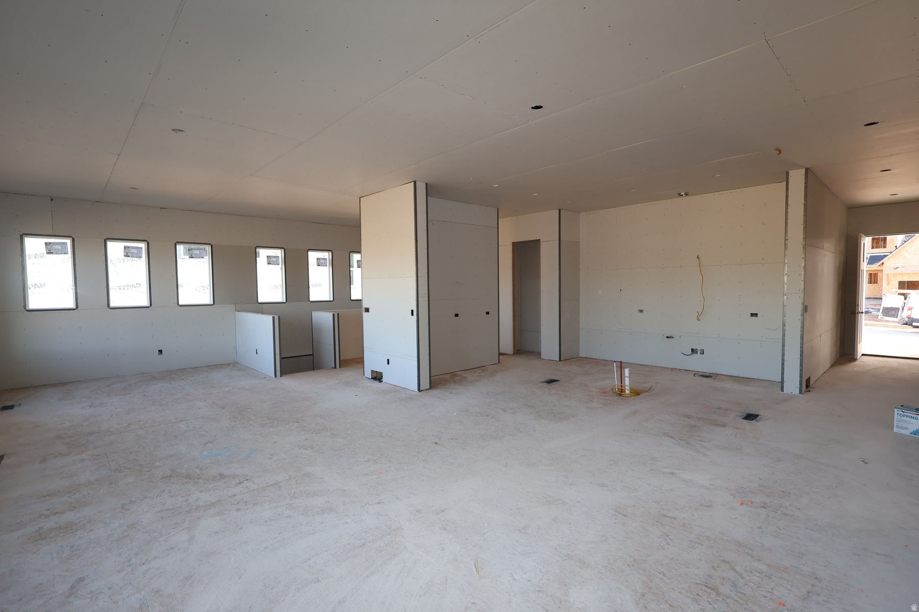 EASTRIDGE PARK - Residential