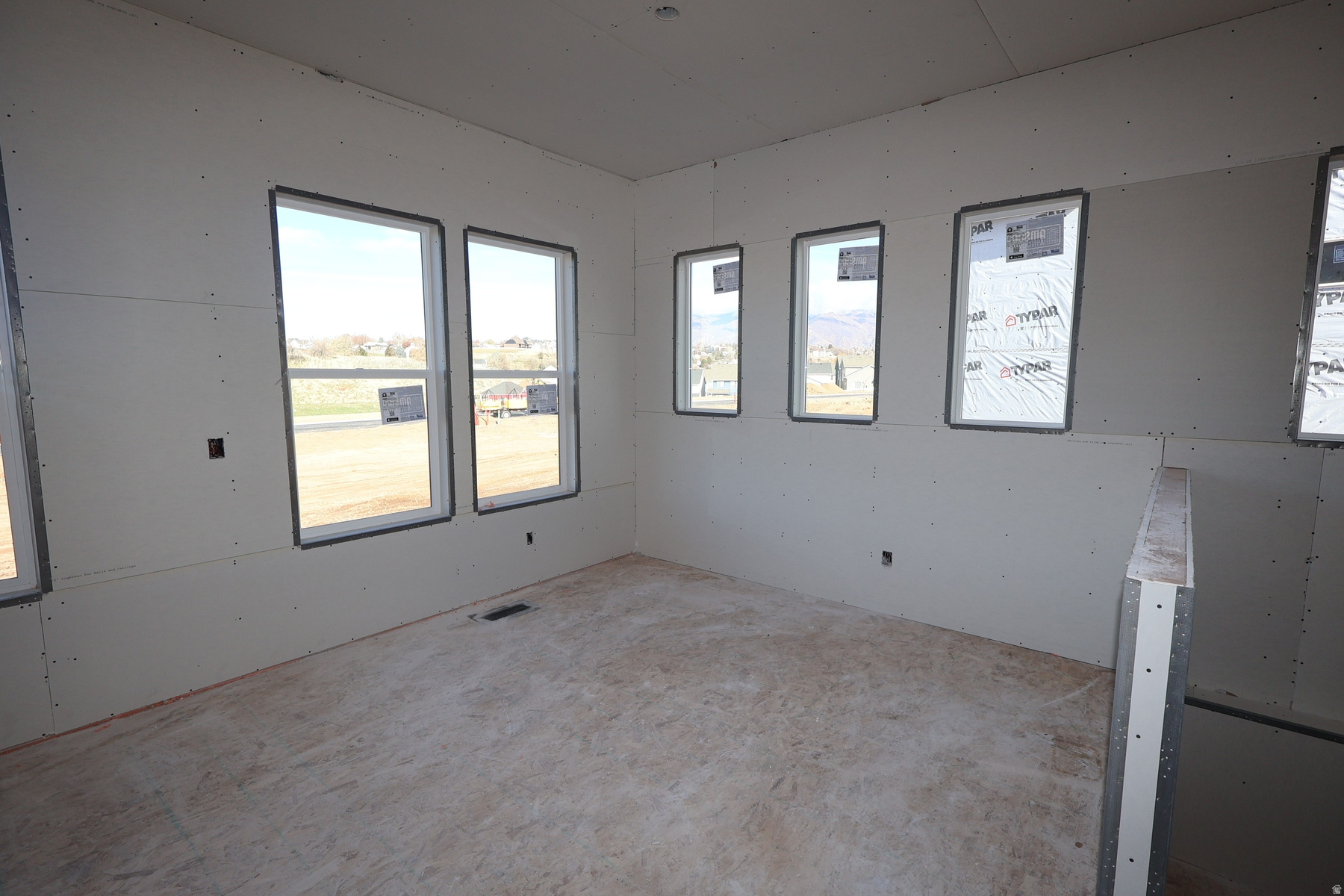 EASTRIDGE PARK - Residential