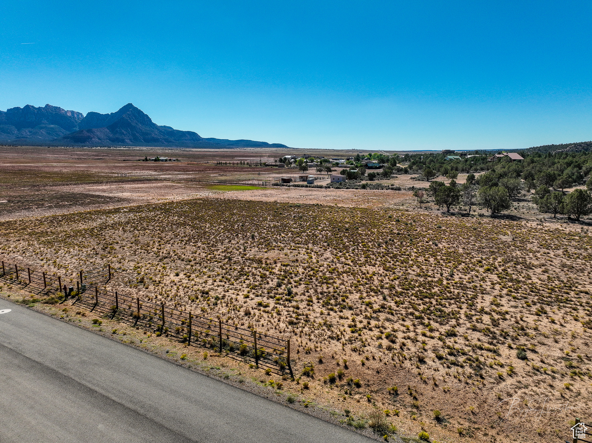 WELLS ESTATES - Land