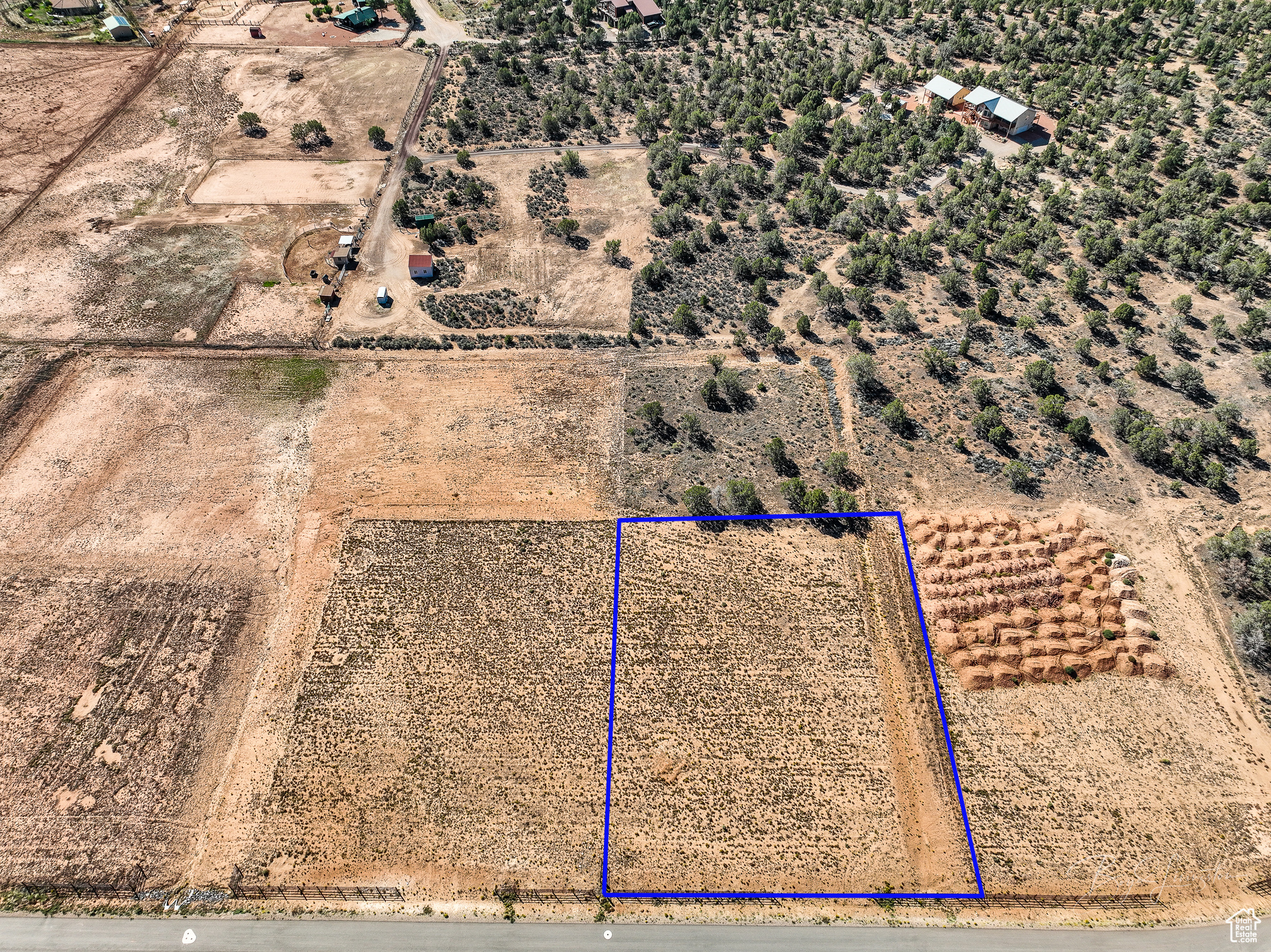 WELLS ESTATES - Land