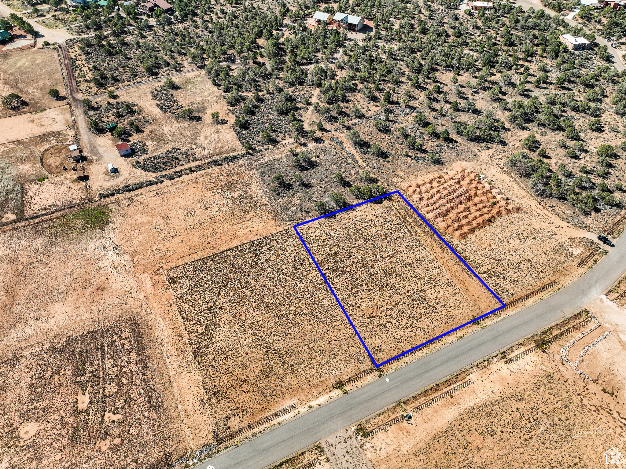 WELLS ESTATES - Land