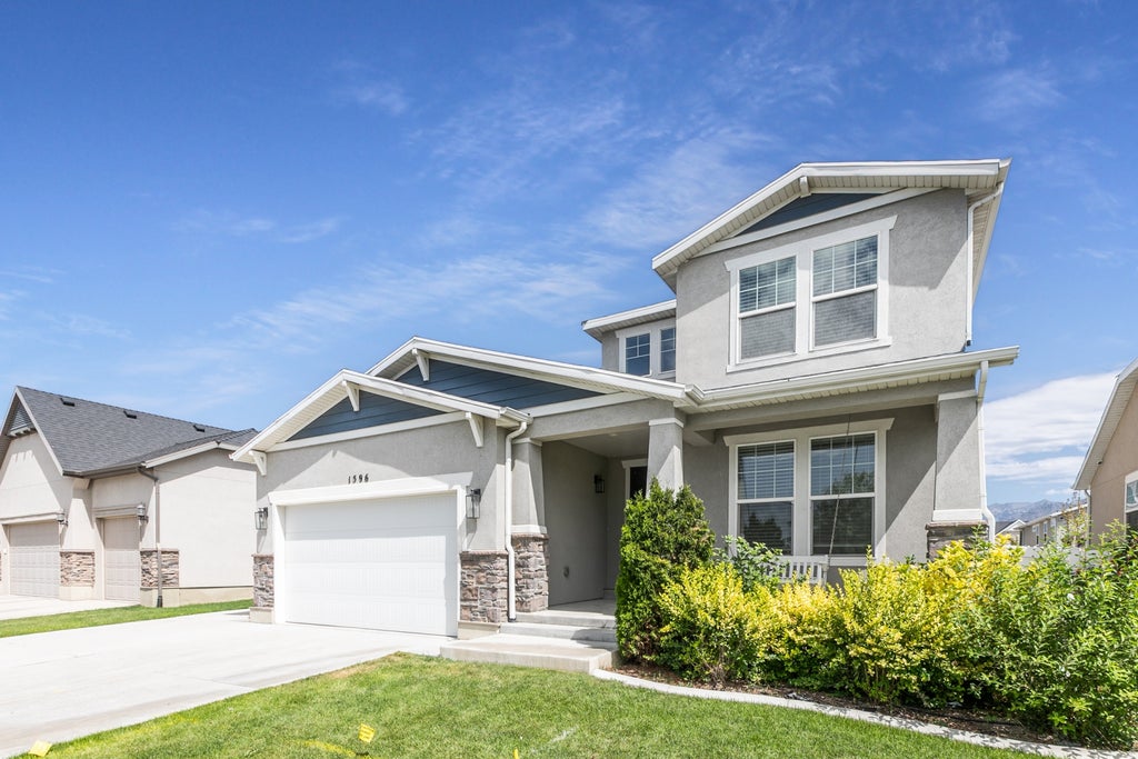 Photo of 1596 W MAPLE SHADE LN, Lindon, UT 84042 (MLS # 2170533)