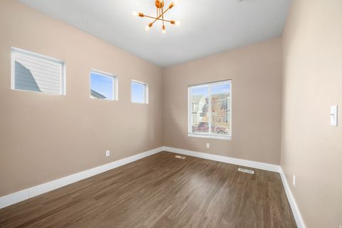 Tiny photo for 4368 E INVERNESS LN E, Eagle Mountain, UT 84005 (MLS # 2134943)