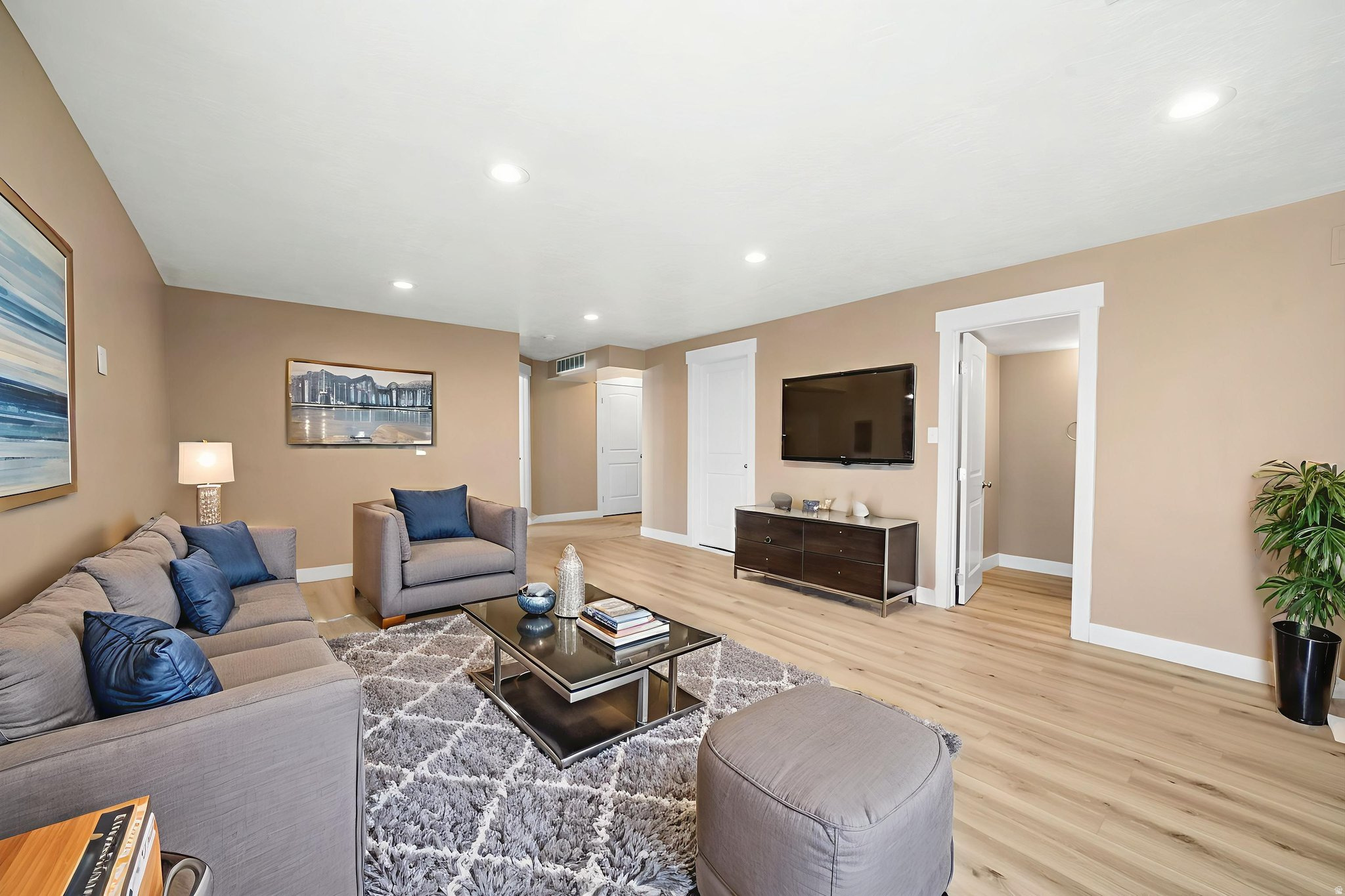 SCENIC MOUNTAIN - Residential