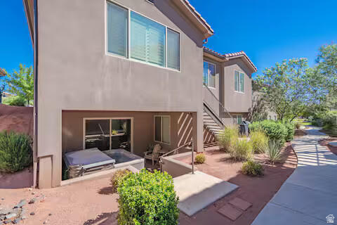 PARADISE VILLAGE AT - Residential