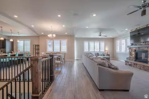 PARADISE VILLAGE AT - Residential