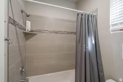 PARADISE VILLAGE AT - Residential