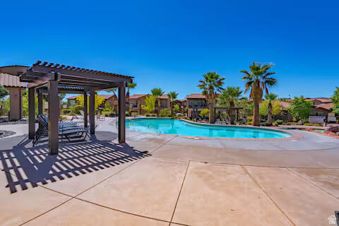 PARADISE VILLAGE AT - Residential