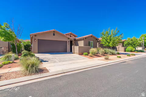 PARADISE VILLAGE AT - Residential