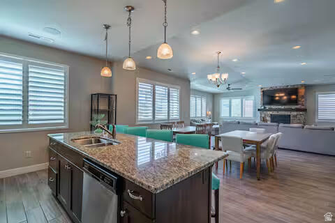 PARADISE VILLAGE AT - Residential