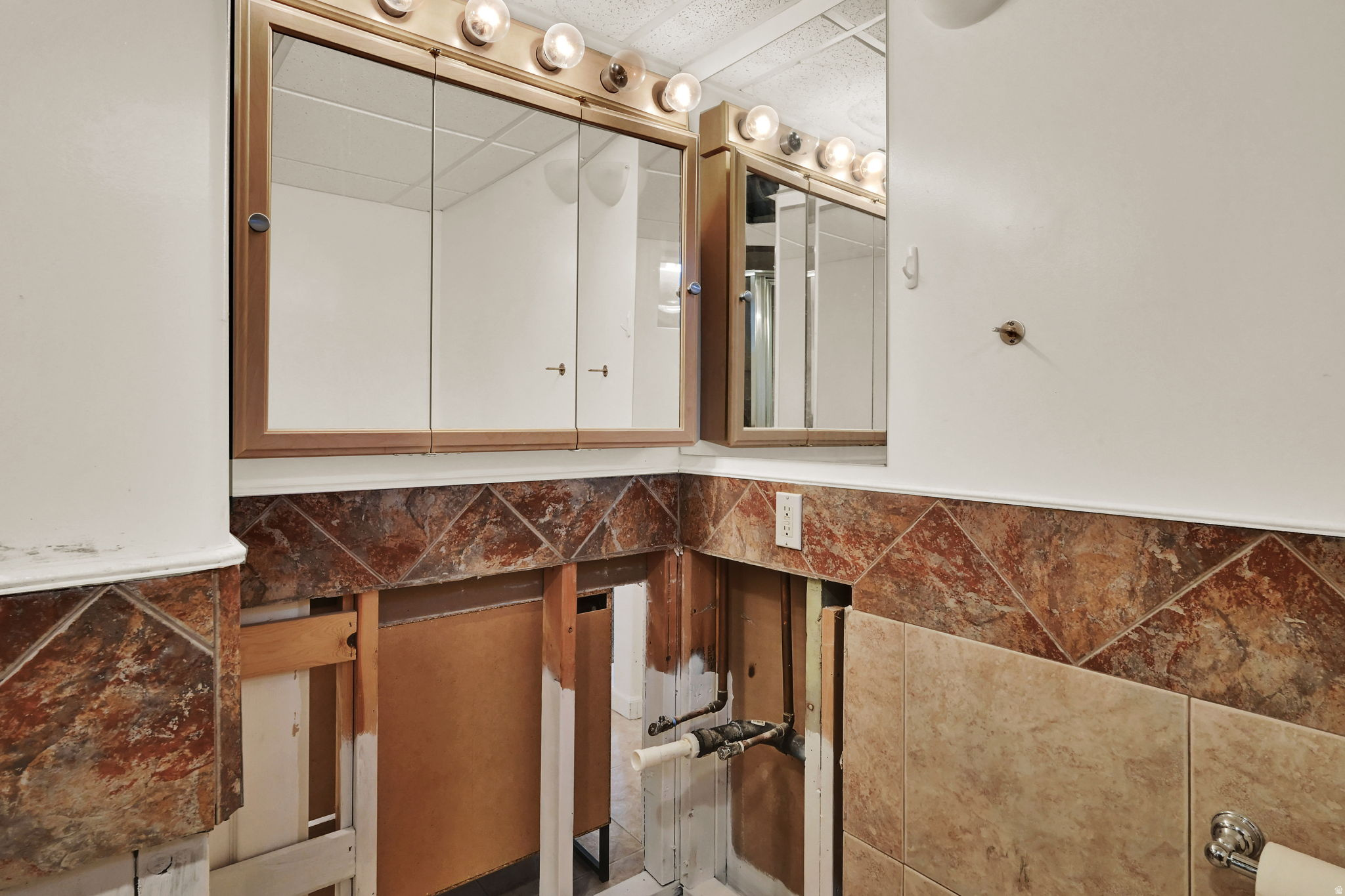 TANGLEWOOD - Residential