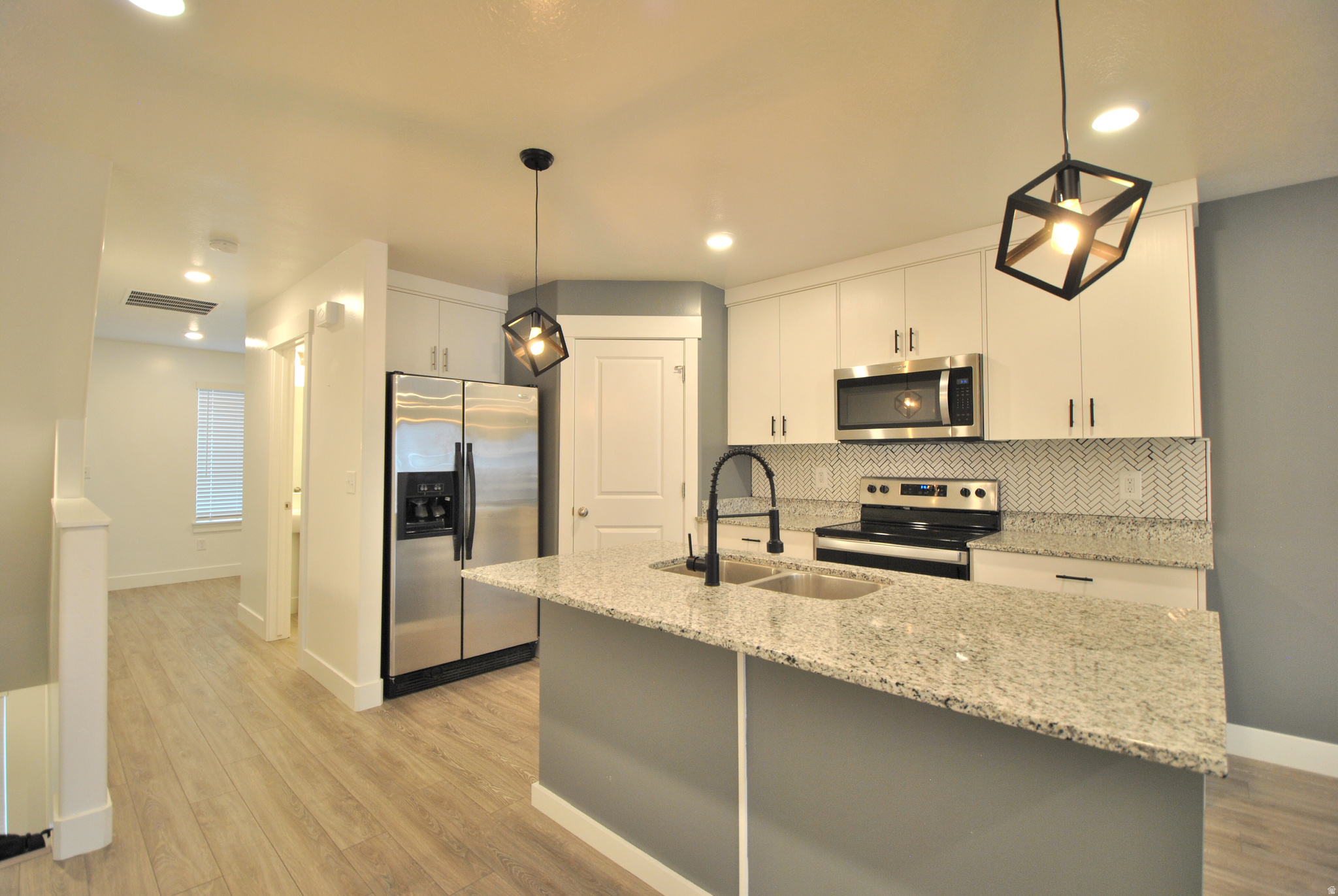 PROMINENCE POINT SUB - Residential