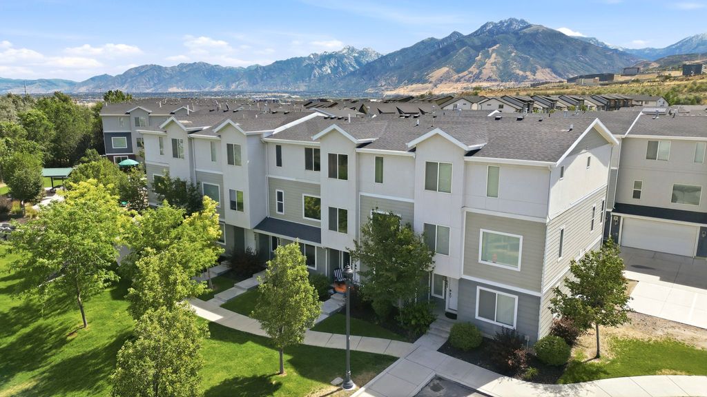 Photo of 662 W KOINS WAY, Bluffdale, UT 84065 (MLS # 2168815)