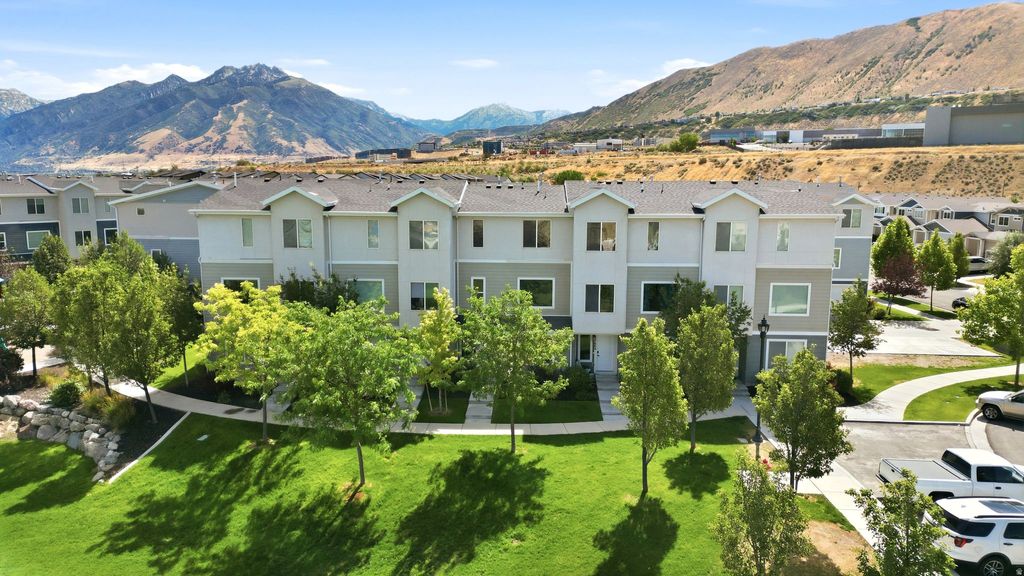 Photo of 662 W KOINS WAY, Bluffdale, UT 84065 (MLS # 2168815)