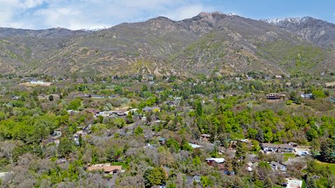 Tiny photo for 2342 E COMBE RD S, Uintah, UT 84403 (MLS # 2155418)