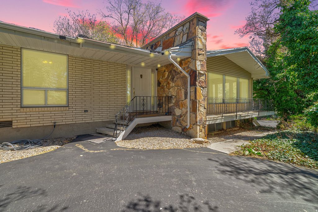 Photo of 2342 E COMBE RD S, Uintah, UT 84403 (MLS # 2155418)