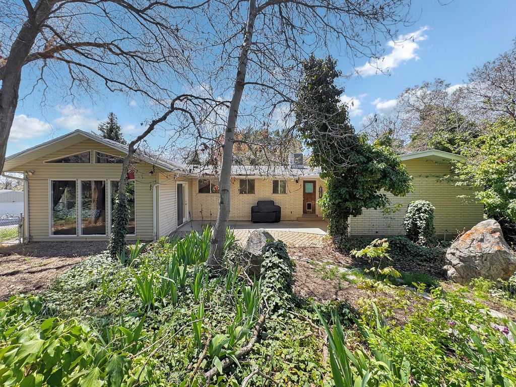 Photo of 2342 E COMBE RD S, Uintah, UT 84403 (MLS # 2155418)