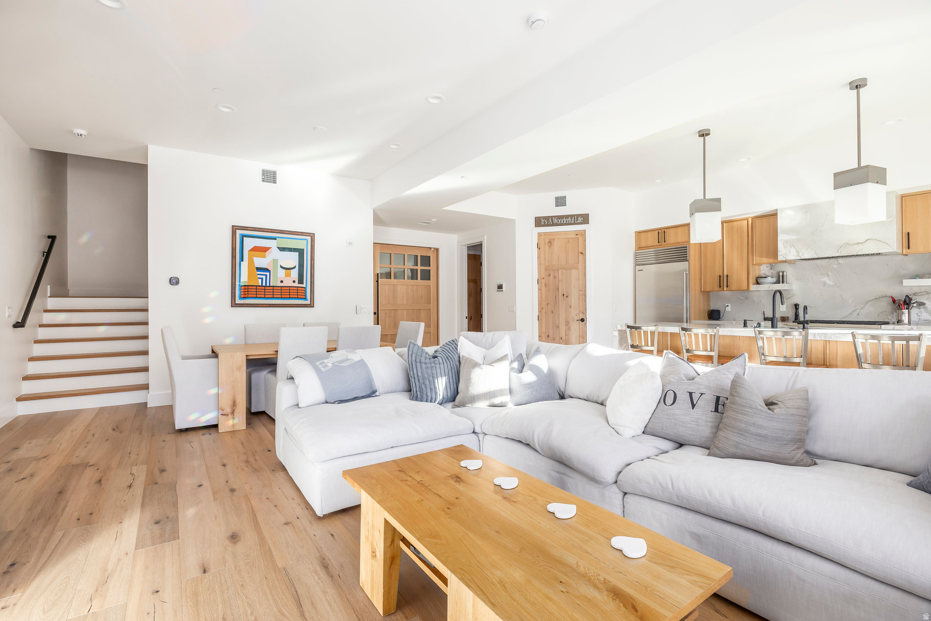 WHITEPINECANYONVILG - Residential