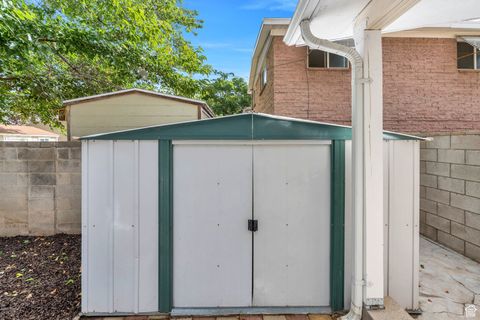 Tiny photo for 2129 E VILLAIRE AVE S, Cottonwood Heights, UT 84121 (MLS # 2113313)