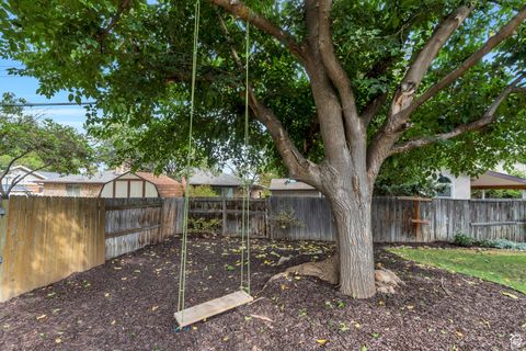 Tiny photo for 2129 E VILLAIRE AVE S, Cottonwood Heights, UT 84121 (MLS # 2113313)